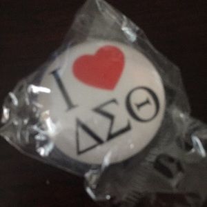 Delta Sigma Theta phone ring socket